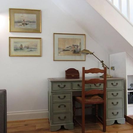 Lovely Spacious Cottage Near The Coast سانت أوستيل المظهر الخارجي الصورة
